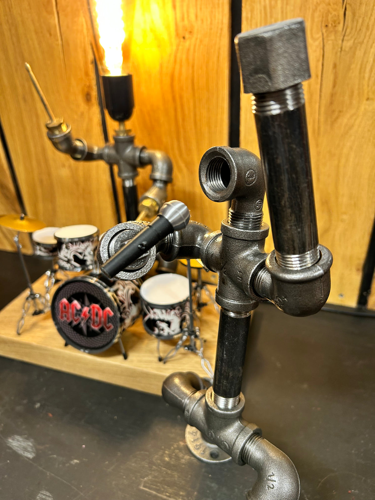 AC/DC-Inspired Steampunk Pipe Lamp – Industrial Rock Lighting